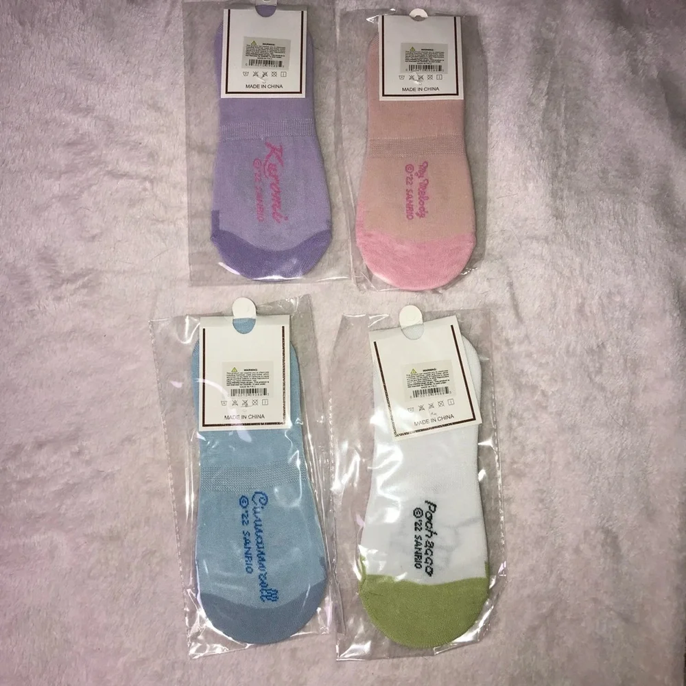 Sanrio characters Socks 4 Pairs Sz 5-6 Multicolor Lightweight No Show Socks New